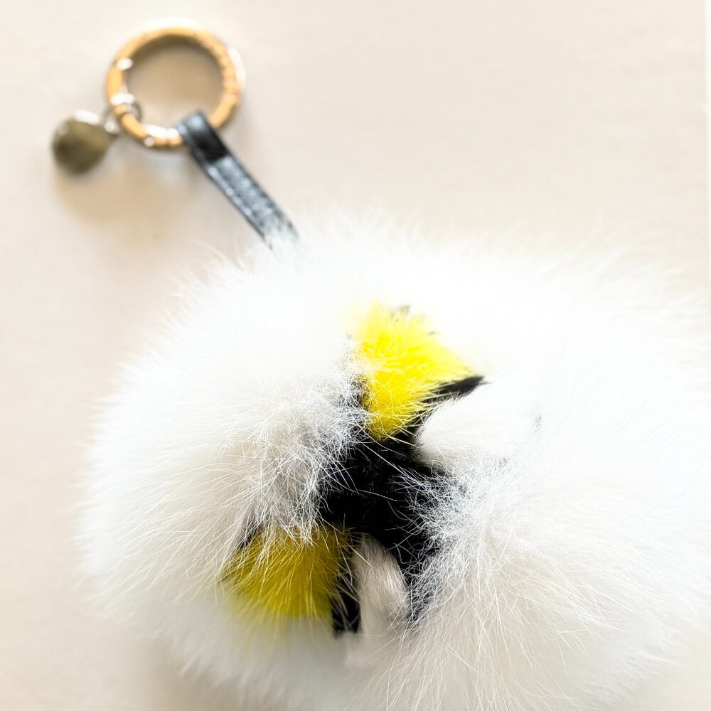 Jocelyn Fake Fur Keychain/Bag Charm - Picture 2 of 5